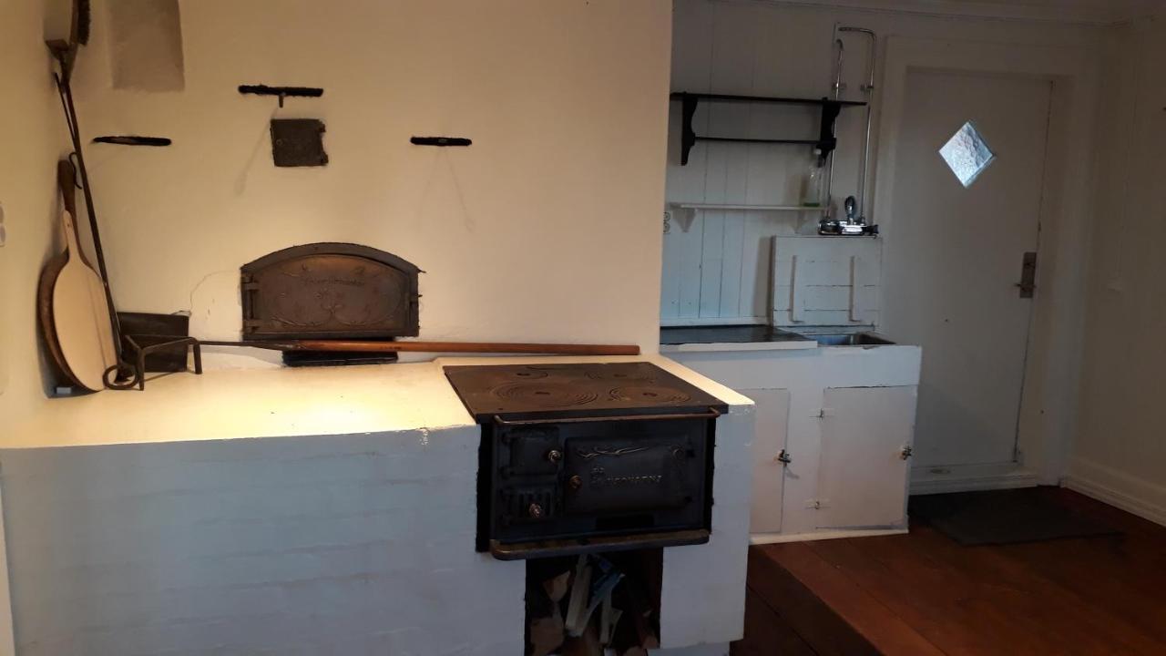 Aelgbergets Bed & Breakfast Ucklum Bagian luar foto