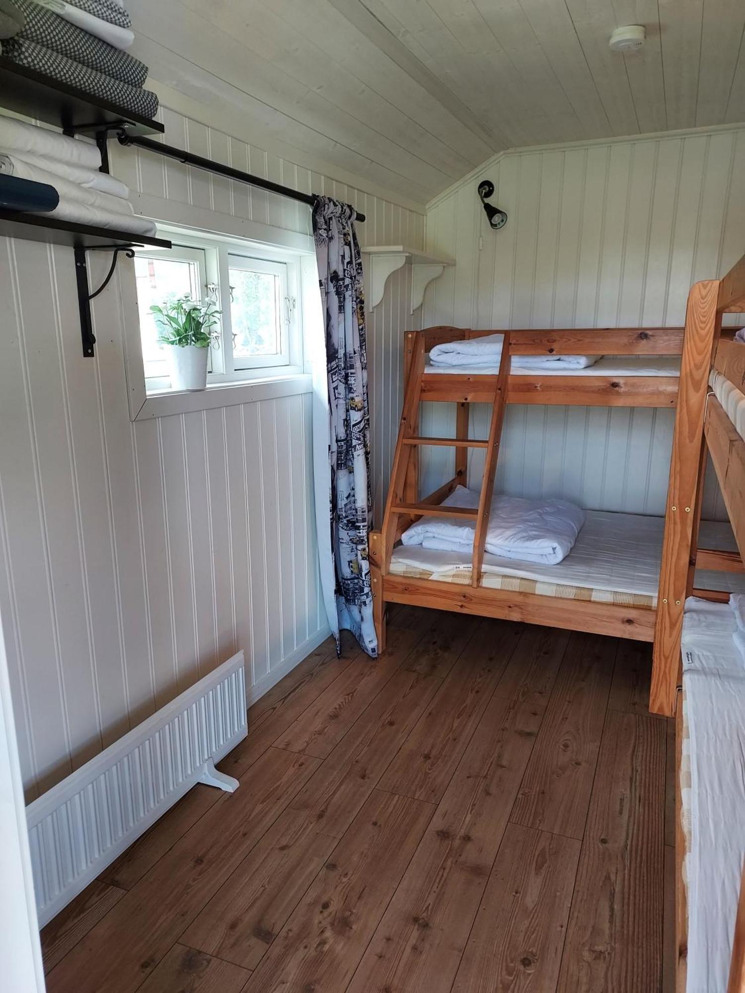 Aelgbergets Bed & Breakfast Ucklum Ruang foto